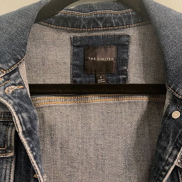 The Limited Jean Jacket - Picture 2 of 6